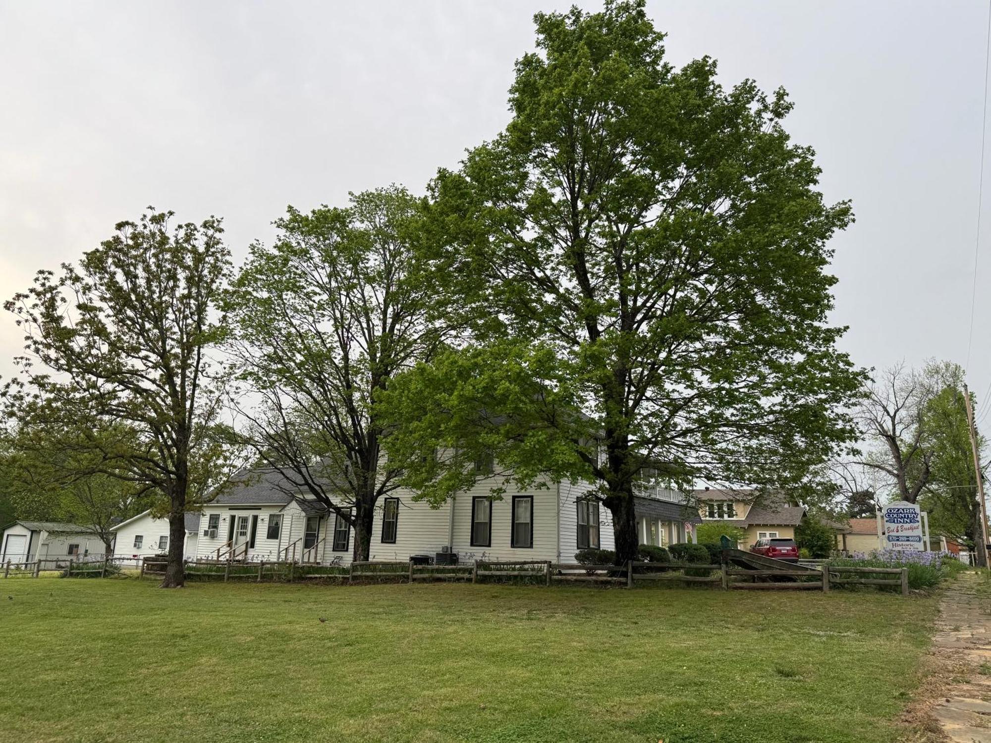 Ozark Country Inn Mountain View Bagian luar foto